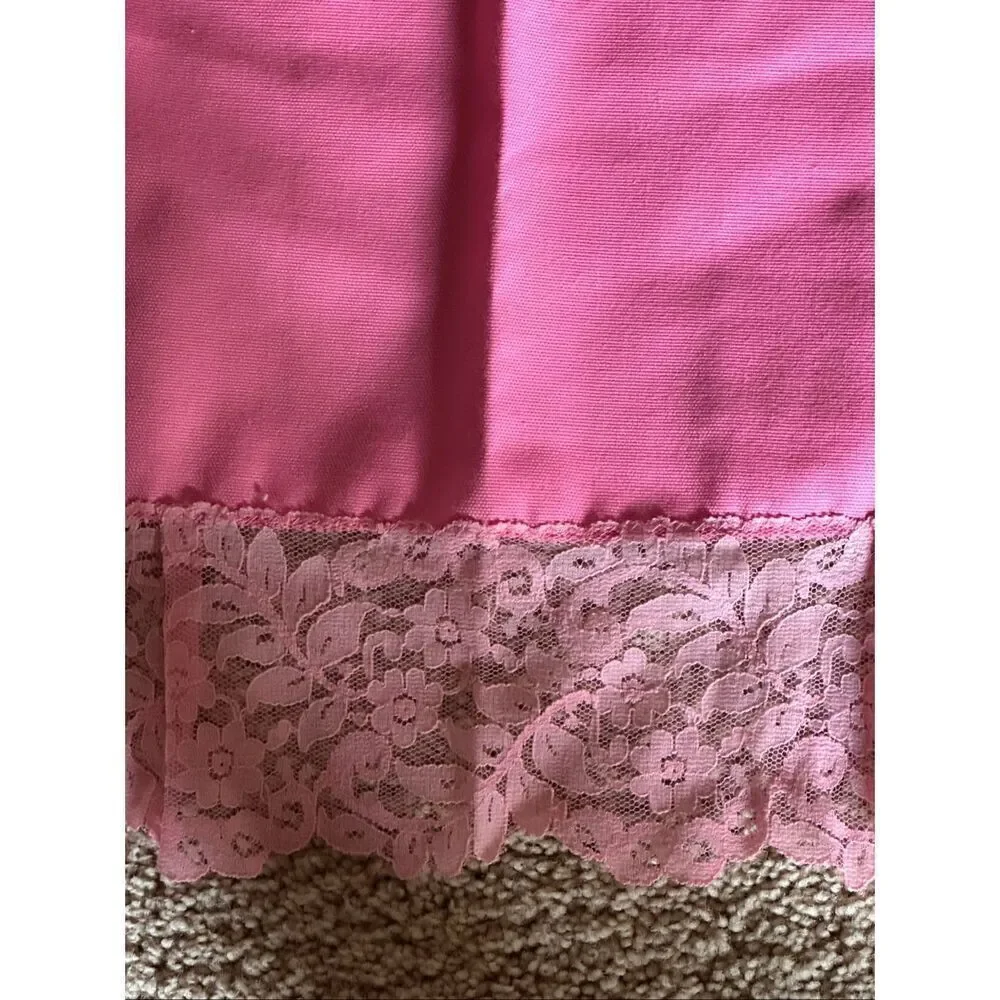 Vintage bubblegum, pink rectangular tablecloth